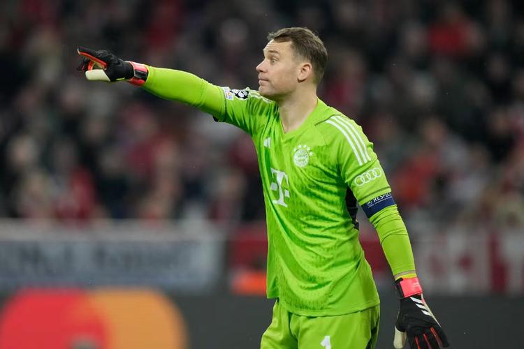 马加特：诺伊尔依然是德国队最好的门将，若他退役乌尔比希可补上