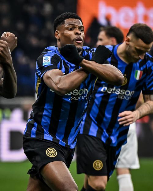 邓弗里斯:我刚刚拿着冰袋?只是预防措施,比赛太多了