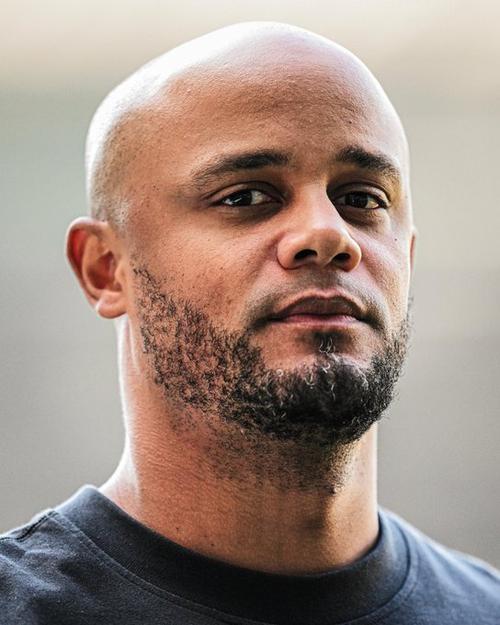 间隔8任主帅!孔帕尼是15年来首位续约的拜仁主帅,上次是范加尔