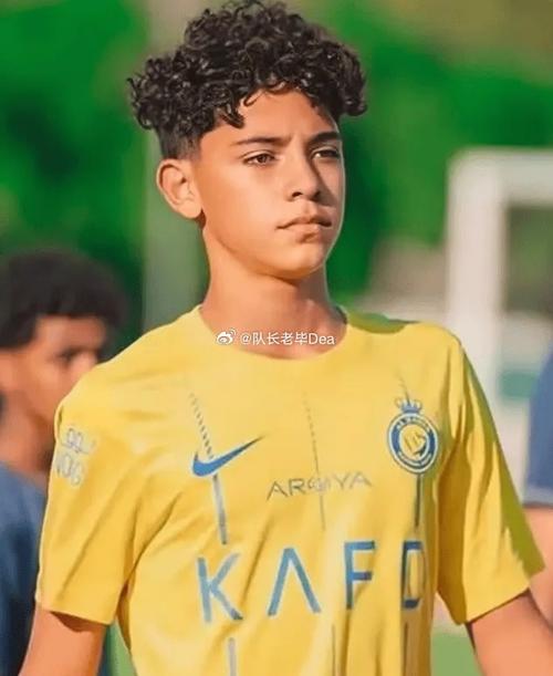 弗朗西斯科-王入选葡萄牙U16大名单，同队的还有C罗儿子迷你罗