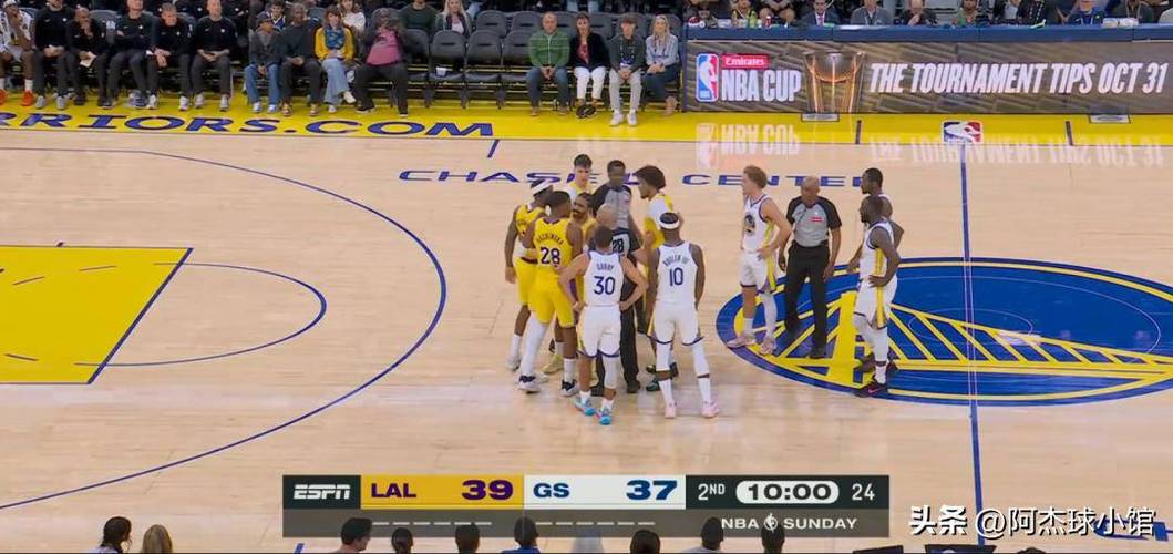 三后卫+死亡五漏！77和小里抡冒烟又如何 湖勇的最大差距是防守？