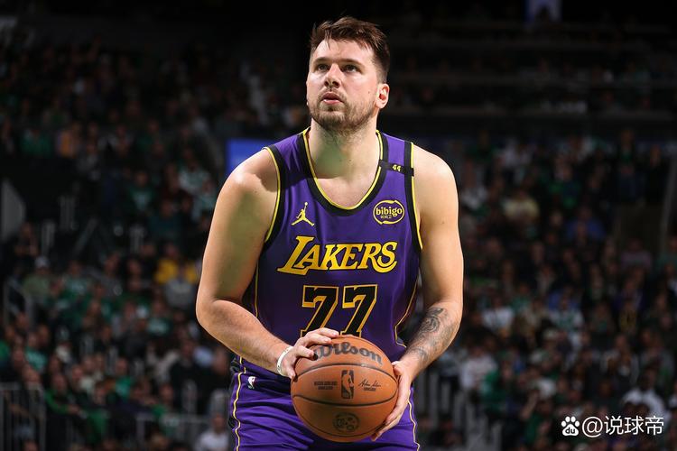 美记:利拉德是穷人版的东契奇 即便他恢复健康球队也就中游水平