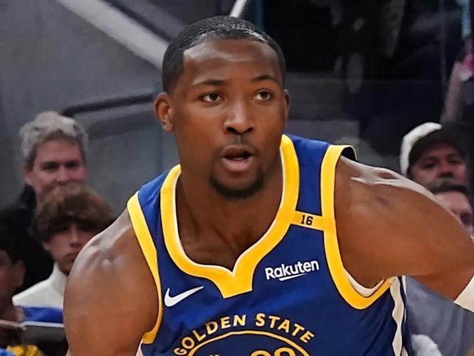 科尔：库明加真的成熟了 有几个高难度出手后他马上示意不该投