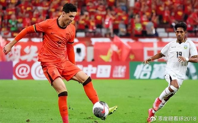 记者谈中超水平下降:本土球员实力不够,超级外援质量下降