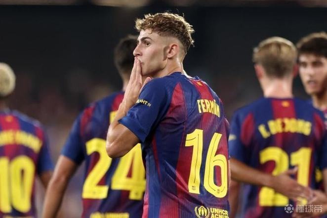 世体：费尔明是欧冠戴帽第二年轻巴萨球员，内马尔最年轻梅西第三