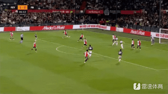 本赛季欧冠铲球榜：圣地亚哥-穆里尼奥14次第一，布朗等三人13次