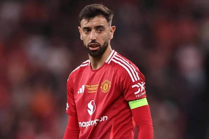 拒绝沙特70万周薪报价！B费：我想为曼联赢更多，这是签约的初心