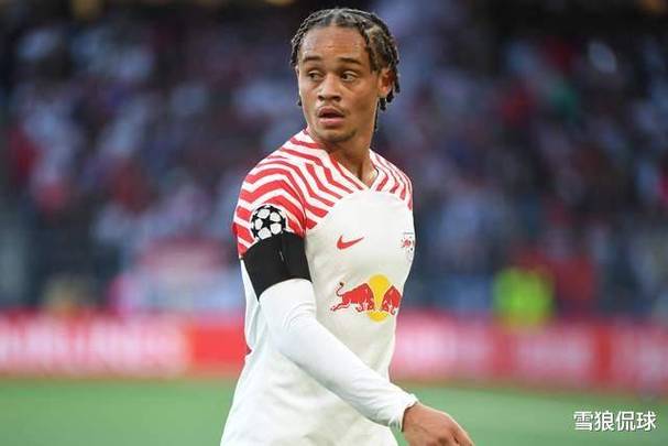 6500万新援低迷🥶22岁西蒙斯9场0球，热刺签5年周薪20万镑💷