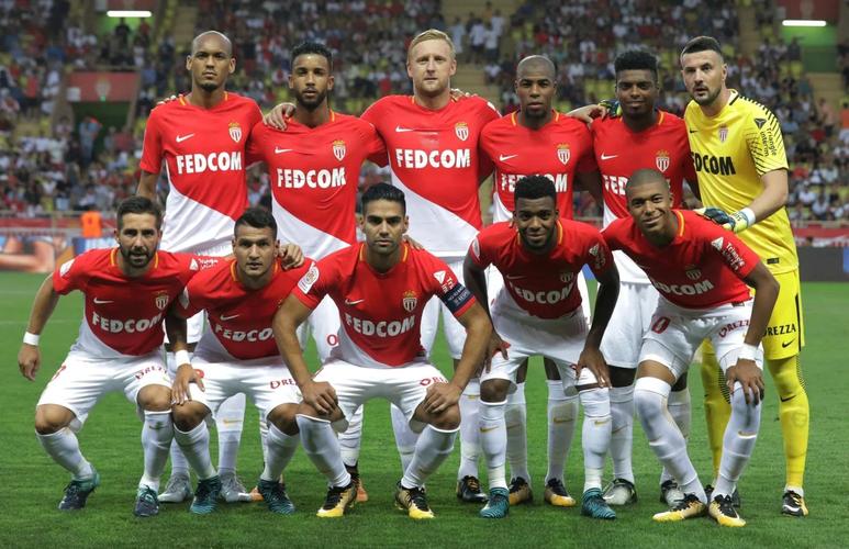 队报：摩纳哥有意兰斯后卫科内，两队已经进行谈判