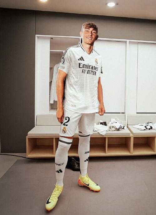 科贝:皇马内部评价亚马尔如拙劣表演,言行符合其不尊重人的作风