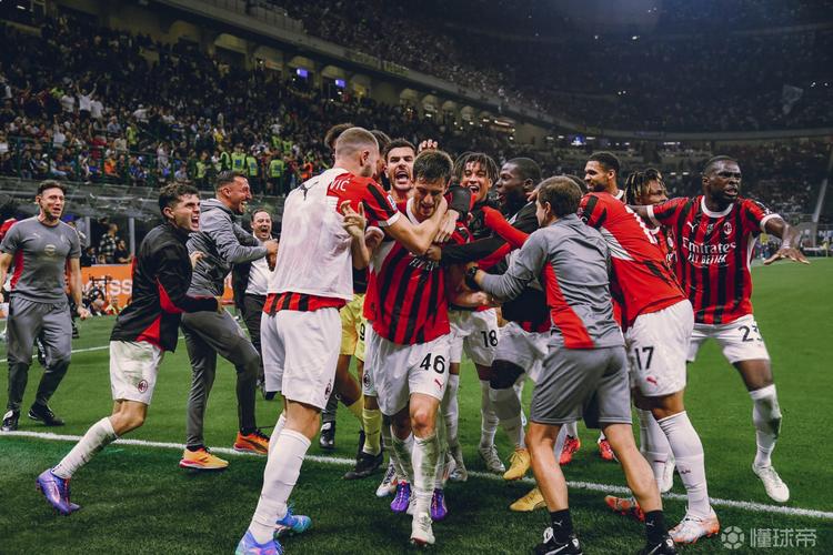 米兰跟队记者：比萨第二个进球有疑问，疑似对加比亚犯规在先