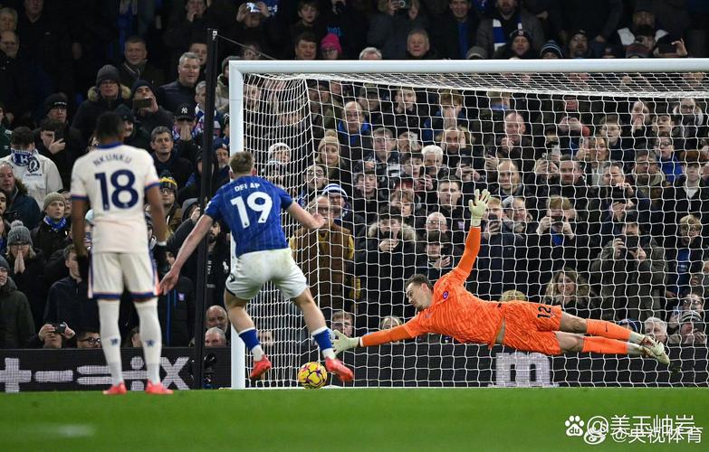 切尔西1-2桑德兰全场数据：射门16-10，射正7-4，控球率69%-31%