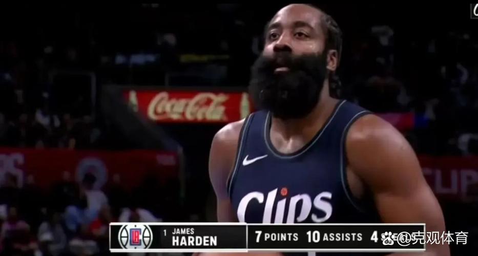 狄龙：哈登教会了我在防守上如何保持纪律性 我从他身上学到很多