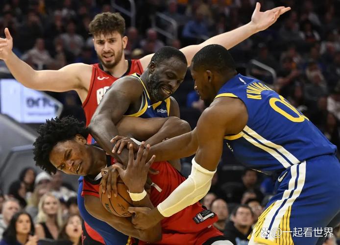 复盘勇熊大战：库里赢下与莫兰特的对决 库明加愈发沉着冷静