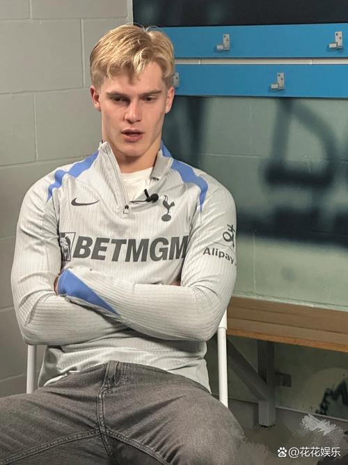 枪手小将安努斯曾效力热刺青训，还曾“承认”自己是拉什福德弟弟