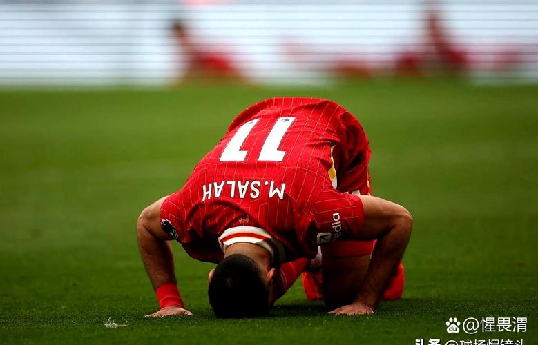 邮报：联赛杯本是强心剂，斯洛特重大战略误判践踏利物浦杯赛传统