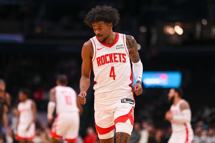 队记：杰伦-格林需要时间康复 他的伤势没反复只是腿筋受伤很棘手