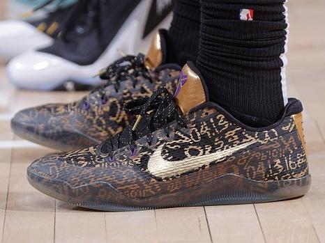 详细阅读:球鞋记者:戈登今日上脚JOKER 1 PE 其上印有他的个人Logo 球鞋记者:戈登今日上脚JOKER 1 PE 其上印有他的个人Logo