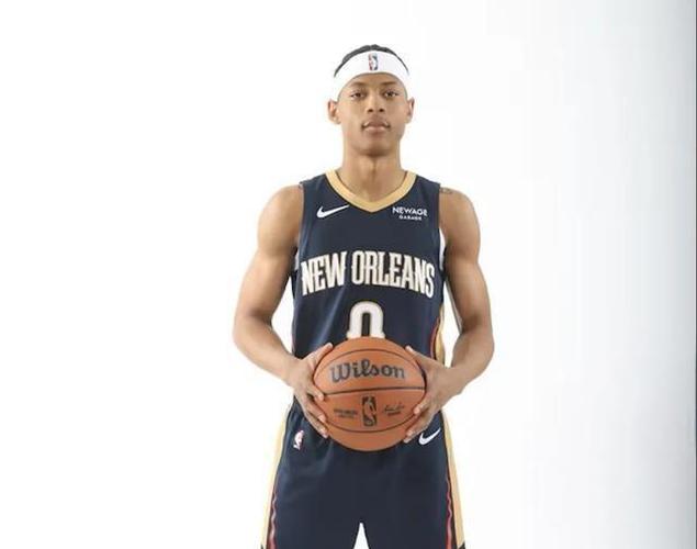 详细阅读:这新秀挺稳!7号秀费尔斯15投10中砍下21分6助攻 仅1次失误 这新秀挺稳!7号秀费尔斯15投10中砍下21分6助攻 仅1次失误