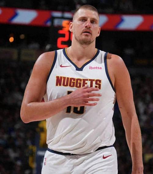 奥胖:约基奇重新定义了大个子的能力 文班把它带到了另一个层次