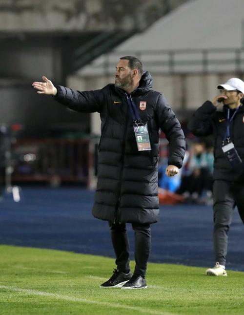 亚泰主场负于国安 主帅苏亚雷斯：向球迷表达歉意