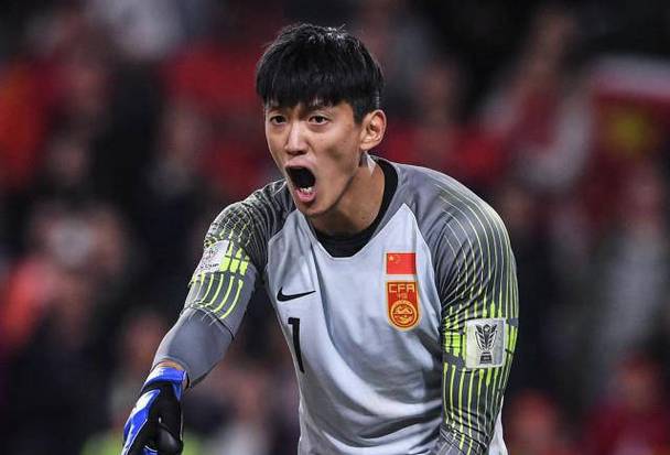 颜骏凌:武磊赛前做了动员,我们有争冠经验没有太多包袱