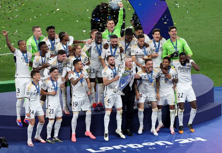 皇马赛季前11轮西甲比赛取胜10场,队史第5次+本世纪第2次