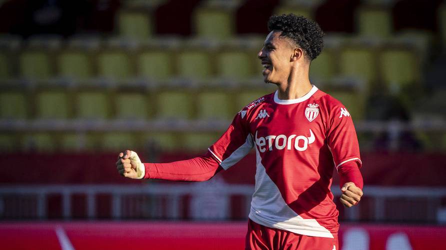 近5场6球!法媒:多特有意引进尼斯前锋索菲亚纳-迪奥普