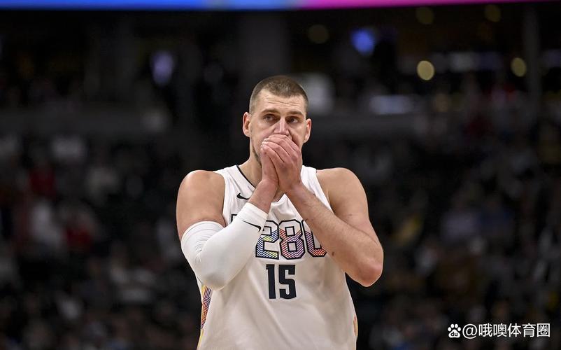 已臻化境！约基奇不看人送四分卫精准长传 沃特森接球上篮打中