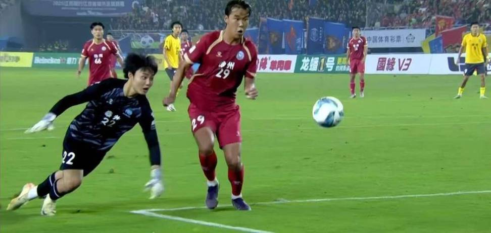 徐江:国足选帅本土教练就是陪标的 李铁当年不也陪标了两位吗?