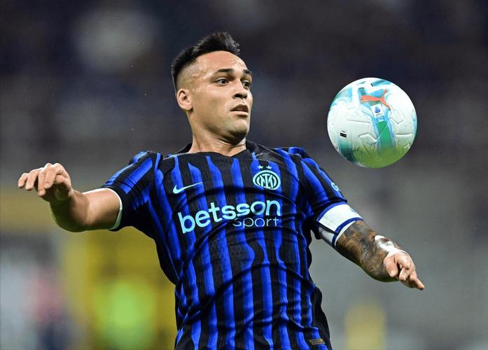 意媒评分国米vs维罗纳：恰20、泽林斯基6.5队内最高 劳塔罗5分