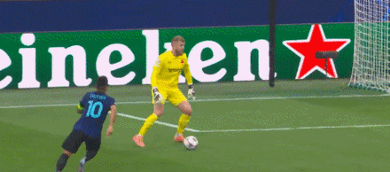 争议？苏契奇送礼比塞克最后一人犯规染黄，维罗纳球员不敢相信