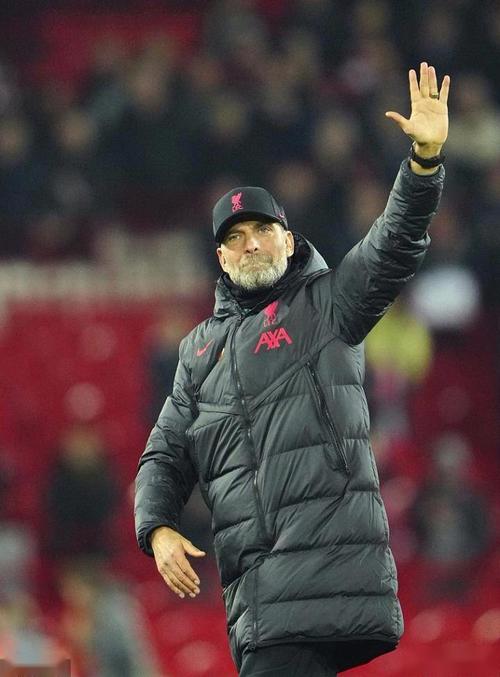 文班：希望哈珀没事 我们都看到了他的表现 打得令人难以置信的好