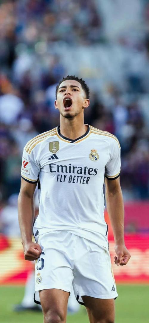 官方:皇马中场琼阿梅尼左腿半腱肌受伤,西媒预计伤缺三周