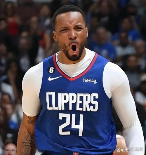 鲍威尔:我会一直督促韦尔激发他的潜力 激励他实现巅峰水平